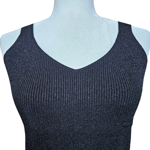 Vintage black halter top deep V front & back metallic thread body con size M - Picture 6 of 10